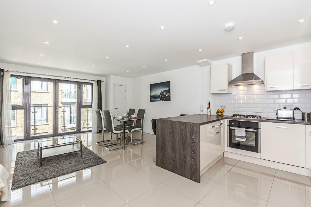 Modern Apartment Canary Wharf Londres Exterior foto