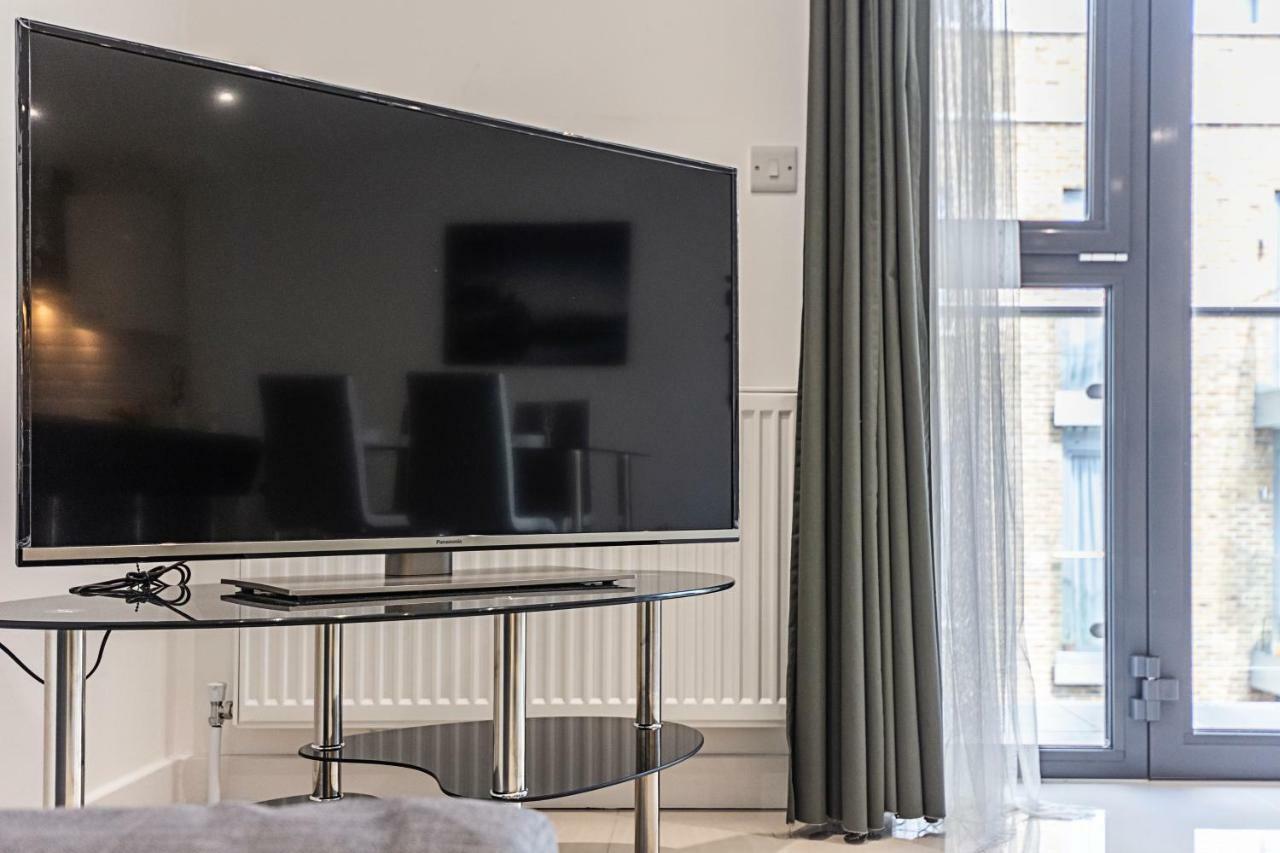 Modern Apartment Canary Wharf Londres Exterior foto